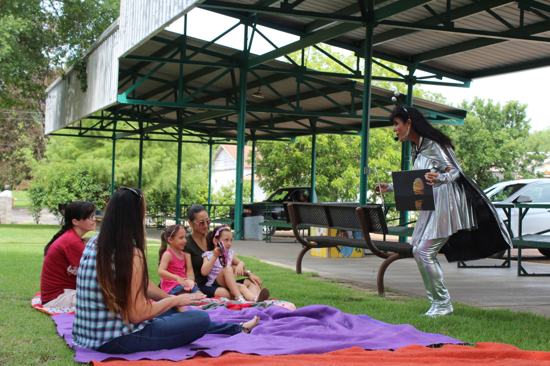 Paris Library takes learning outdoors